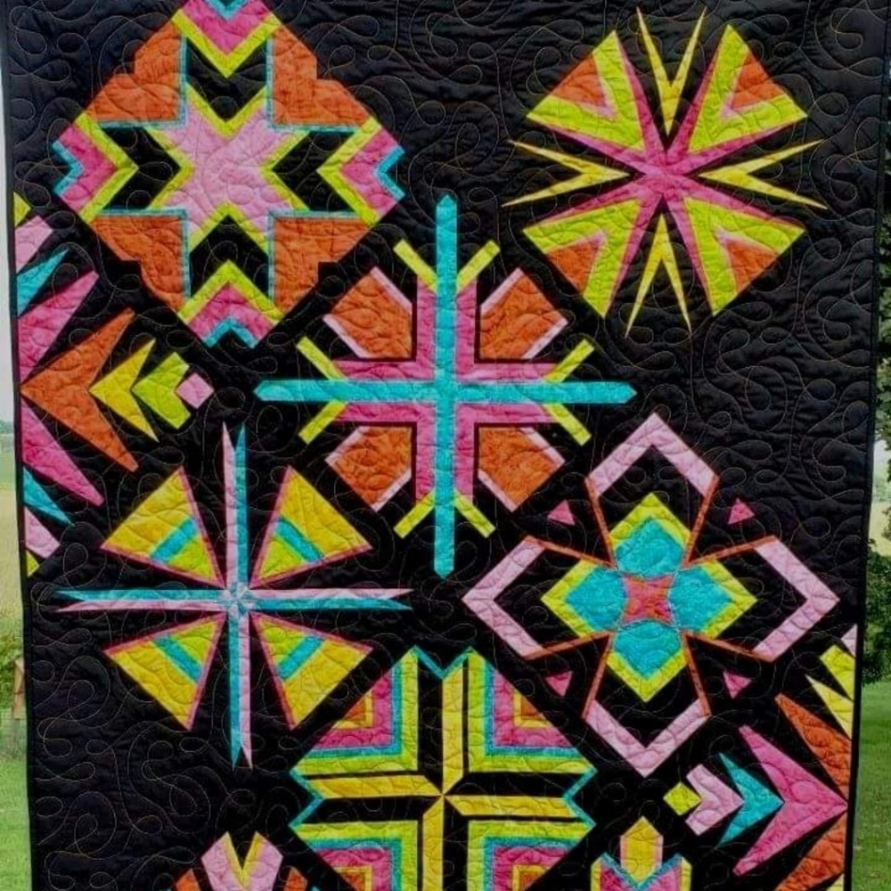 GEOMETRIC QUILT